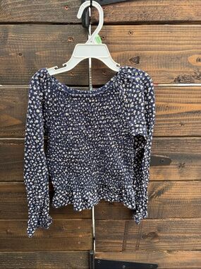 Old Navy 6/7 long sleeve top